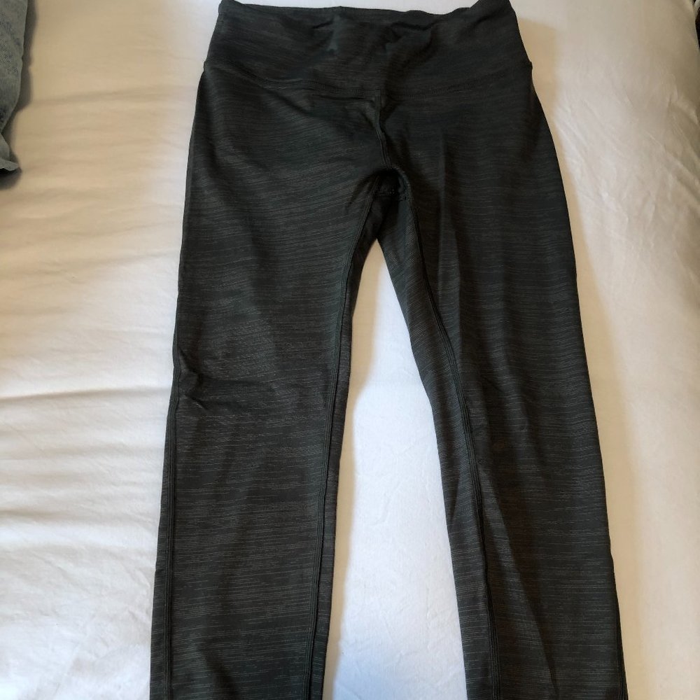 Outdoor Voices Tech Sweat 7/8 leggings in Olive